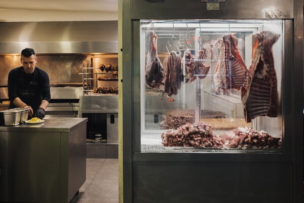 Στην ταβέρνα του Σπανού 