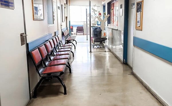 ΓΡΙΠΗ ΠΑΙΔΙΑ ΜΕΘ ΕΓΚΕΦΑΛΙΤΙΔΑ