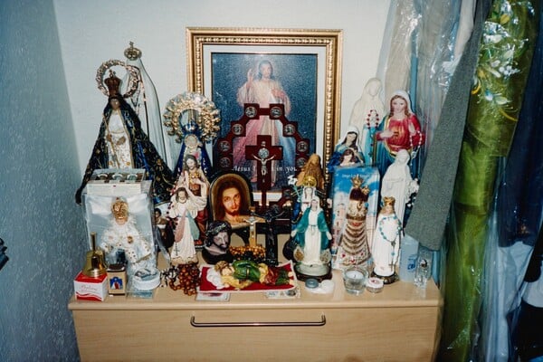 *Aγαπηθήκαμε πριν μάθουμε τι θα μας πάρουν/ από τον Πάνο Μιχαήλ