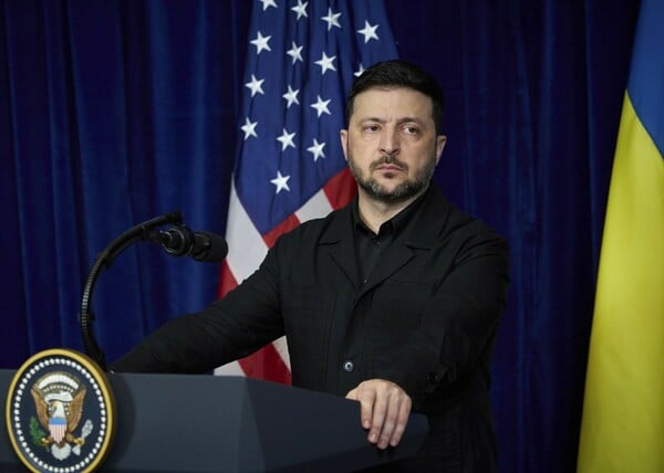 ΖΕΛΕΝΣΚΙ ΑΜΠΟΥ ΝΤΑΜΠΙ ΗΠΑ ΟΥΚΡΑΝΙΑ ΡΩΣΙΑ