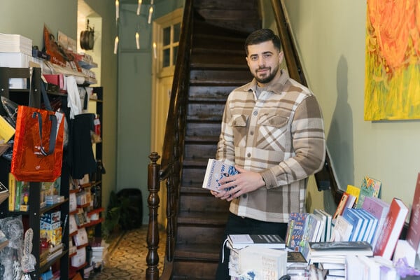  Σ’ ένα αρχοντικό του 1892 θα βρεις το πιο ήσυχο βιβλιοκαφέ