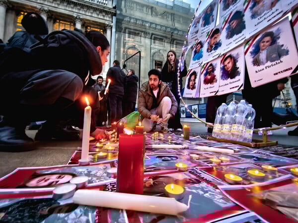 ΙΡΑΝ ΝΕΚΡΟΙ ΔΙΑΔΗΛΩΤΕΣ ΔΙΑΔΗΛΩΣΕΙΣ