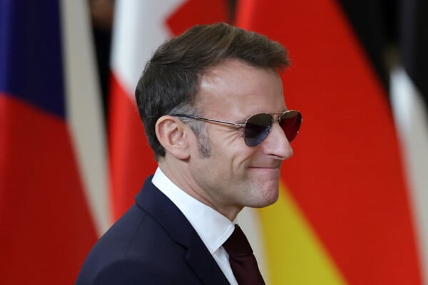 ΜΑΚΡΟΝ ΤΡΑΜΠ ΔΗΜΟΦΙΛΙΑ ΓΑΛΛΙΑ