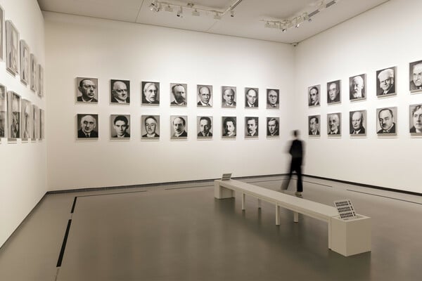 Γκέρχαρντ Ρίχτερ: Πέρα από τη ζωγραφική (επιλογή τίτλος ή Η μαγεία της εικόνας και το αίνιγμα της πραγματικότητας (επιλογή τίτλος 2)