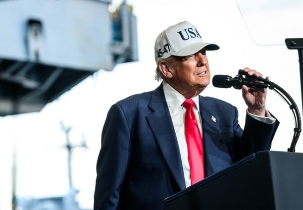 ΙΡΑΝ ΤΡΑΜΠ ΔΕΥΤΕΡΗ ΑΡΜΑΔΑ