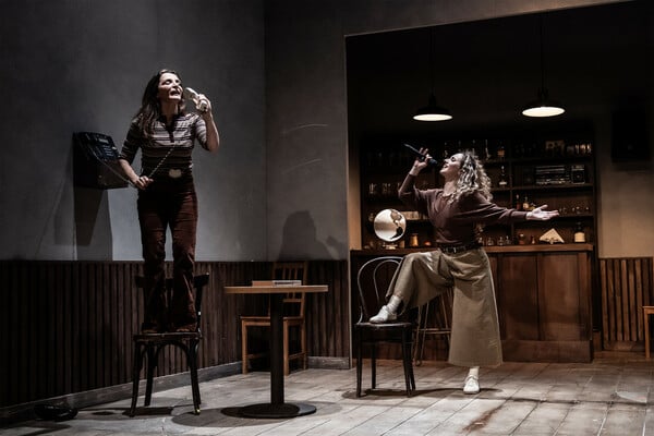 Πόσο θέλουμε να ξαναγράψουμε τους ρόλους στην οικογένεια;