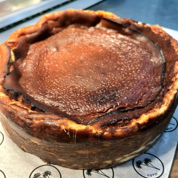 Πείτε όλοι «cheeeeesecake»! 9 σημεία στην Αθήνα όπου θα απολαύσεις το αγαπημένο γλυκό