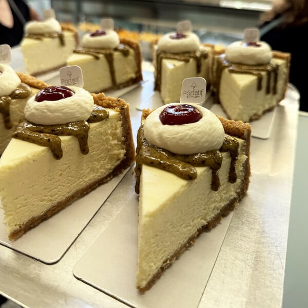 Πείτε όλοι «cheeeeesecake»! 9 σημεία στην Αθήνα όπου θα απολαύσεις το αγαπημένο γλυκό