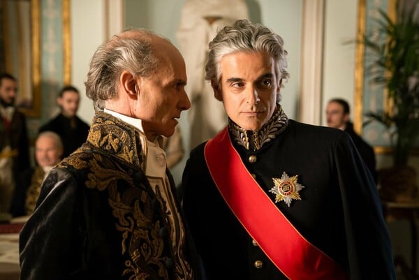 Χρήστος Λούκος: «Η ιστορική άγνοια στην Ελλάδα φαίνεται από την επιτυχία της ταινίας του Σμαραγδή»