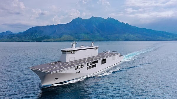 DRONE ΠΟΡΤΟΓΑΛΙΑ ΠΟΛΕΜΙΚΟ ΠΛΟΙΟ