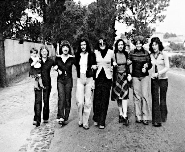 Εμείς, οι Εργάτριες της Sogantal.