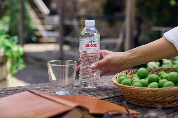 Ποιο είναι το νερό που έχει γίνει η πιο σταθερή επιλογή των Ελλήνων;