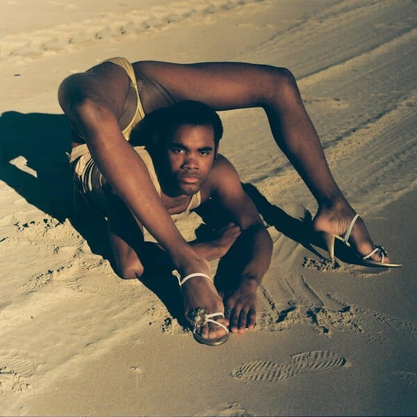 *Γίνε αυτό που είσαι, ακόμη κι αν το φοβάσαι/ από τον Πάνο Μιχαήλ