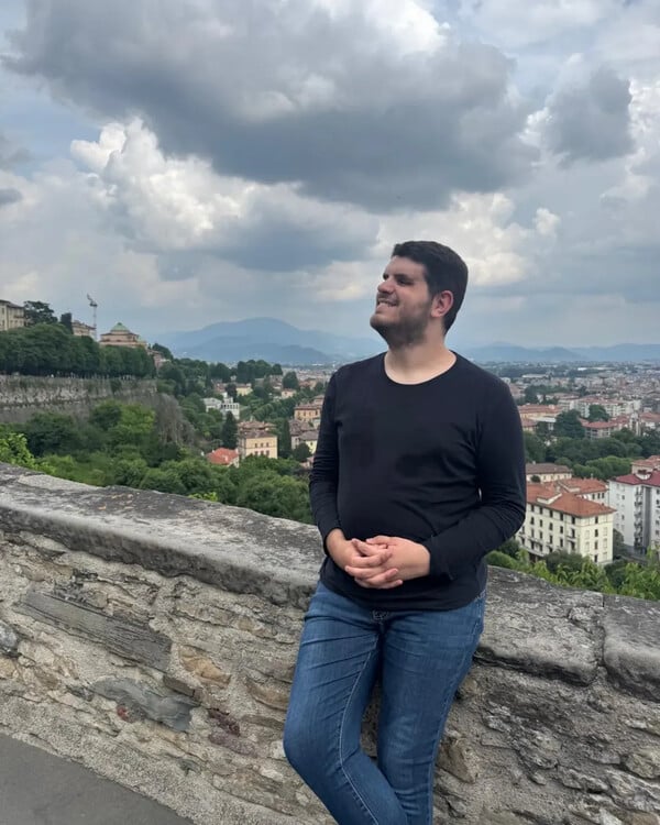 *Γίνε αυτό που είσαι, ακόμη κι αν το φοβάσαι/ από τον Πάνο Μιχαήλ