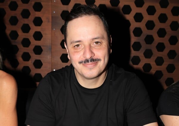 ΑΛΕΞΑΝΔΡΟΣ ΤΣΟΥΒΕΛΑΣ ΠΟΛΙΤΙΚΗ