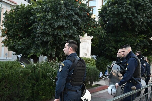 ΙΜΙΑ ΑΠΑΓΟΡΕΥΣΗ ΣΥΓΚΕΝΤΡΩΣΕΩΝ ΑΘΗΝΑ