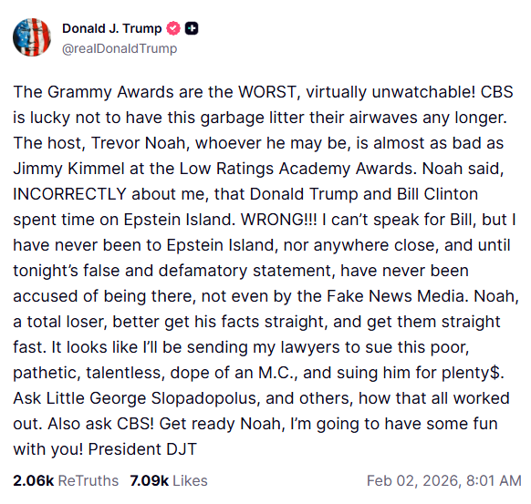 Grammys 2026: «Θα μηνύσω αυτόν τον ατάλαντο παρουσιαστή» - O Τραμπ απειλεί τον Τρέβορ Νόα για την αναφορά στον Έπσταϊν