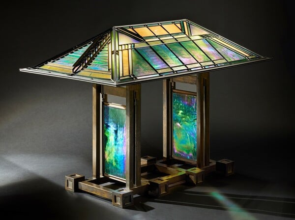 ΕΠΕΞ Όταν το φως γίνεται έμπνευση