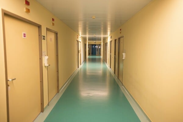 ΑΠΟΒΟΛΗ ΕΜΒΡΥΟ ΓΥΝΑΙΚΑ ΝΟΣΟΚΟΜΕΙΟ