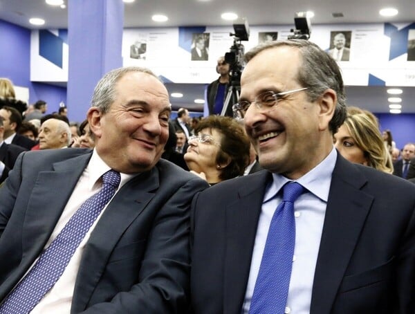 Αναθεώρηση, ποινική ευθύνη και κομματικά παιχνίδια: Η κυβέρνηση σε στρατηγική αντεπίθεσης