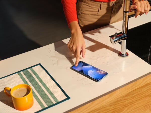 «Τιτάνια αντοχή» στην πόλη: Αυτή είναι η νέα σειρά REDMI Note 15