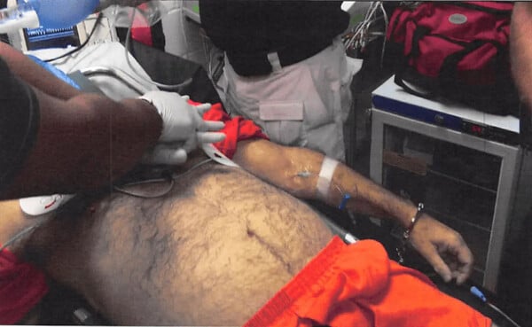 Τζέφρι Έπστάιν: Στη δημοσιότητα φωτογραφίες από το κελί του αμέσως μετά την αυτοκτονία του