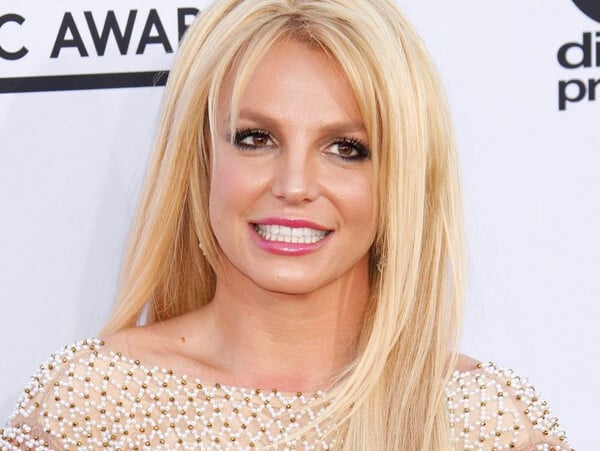 Μπρίντνεϊ Σπίαρς: «Είμαι τυχερή που ζω» - Νέα πυρά κατά της οικογένειάς της στα social media