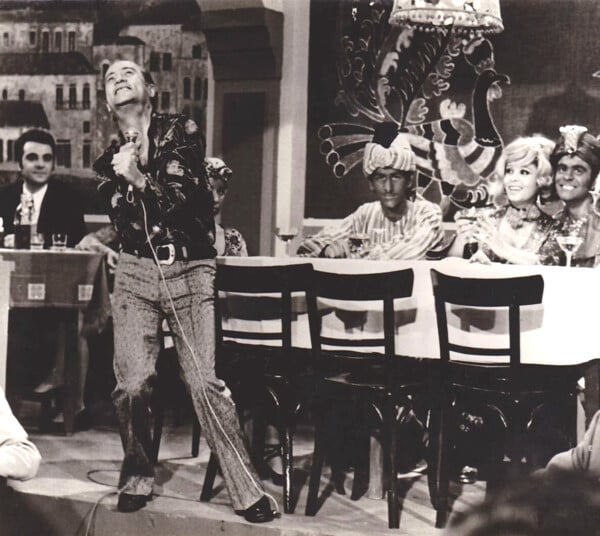 Χρηστάκης: Ένα μεγάλο λαϊκό άστρο, που άναψε και έσβησε στο πι και φι