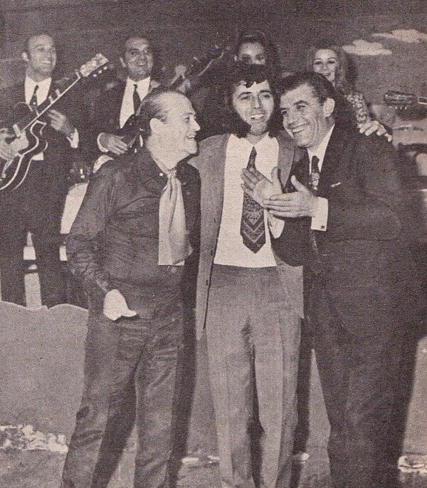 Χρηστάκης: Ένα μεγάλο λαϊκό άστρο, που άναψε και έσβησε στο πι και φι