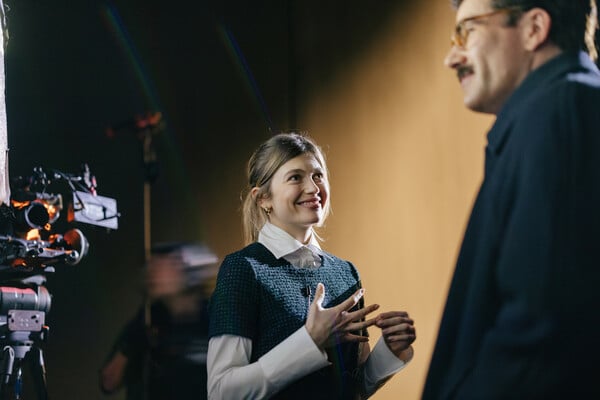 33’ με τον Άνταμ Κρίστιαν Κλαρκ στα γυρίσματα της ταινίας του «Bells»