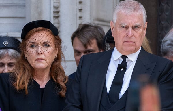 Πρίγκιπας Άντριου: Η Σάρα Φέργκιουσον πήγε τις κόρες τους για δείπνο με τον Έπσταϊν μετά την αποφυλάκισή του