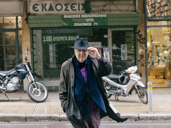 Βασίλης Χατζηιακώβου: «Ευθύνονται και οι εκδότες για τη σαβούρα»