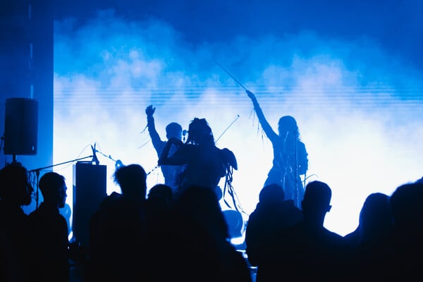 ΕΠΕΞ STEGI.RADIO Takeover: Το πάρτι που αποθεώνει την ηλεκτρονική μουσική