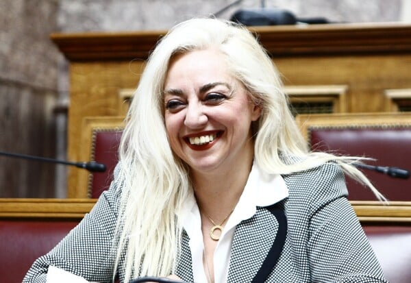 ΑΝΝΑ ΣΤΡΑΤΙΝΑΚΗ ΠΑΡΑΙΤΗΣΗ ΒΙΟΓΡΑΦΙΚΟ