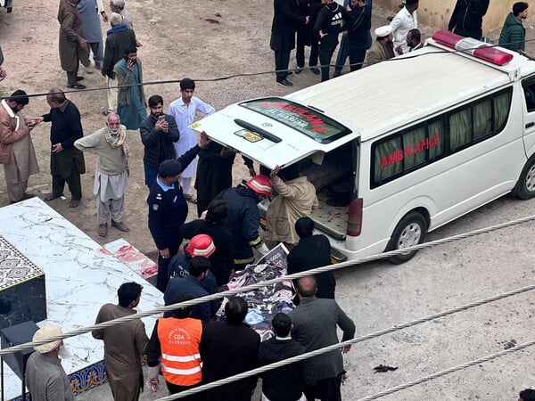 ΠΑΚΙΣΤΑΝ ΤΕΜΕΝΟΣ ΝΕΚΡΟΙ ΙΣΛΑΜΑΜΠΑΝΤ