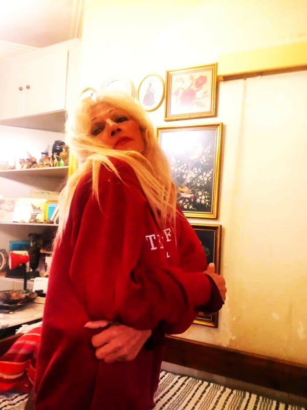 *Να σου ’βαζα στο χέρι δυο λόγια τυχερά/από τον Πάνο Μιχαήλ