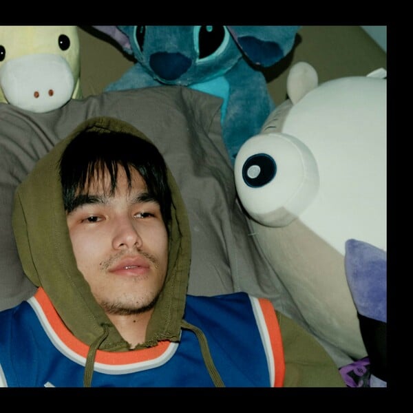 *Aν πέσω, θα ξαναβρώ το φως. Ακόμα κι αν με κάψει πάλι / από τον Πάνο Μιχαήλ