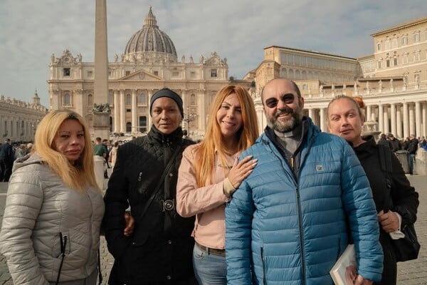 *Aν πέσω, θα ξαναβρώ το φως. Ακόμα κι αν με κάψει πάλι / από τον Πάνο Μιχαήλ