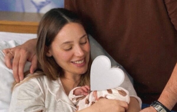 ΑΝΝΑ ΚΟΡΑΚΑΚΗ ΓΕΝΝΗΣΕ