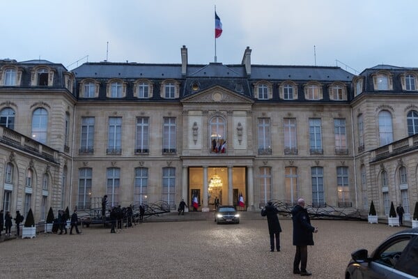 ΓΑΛΛΙΑ ΚΟΚΑΙΝΗ ΜΕΓΑΡΟ ΗΛΥΣΙΩΝ