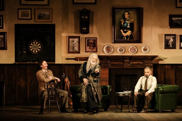 Φάλσταφ: «Όλα στον κόσμο αστείο είναι. Όλοι έχουμε εξαπατηθεί»