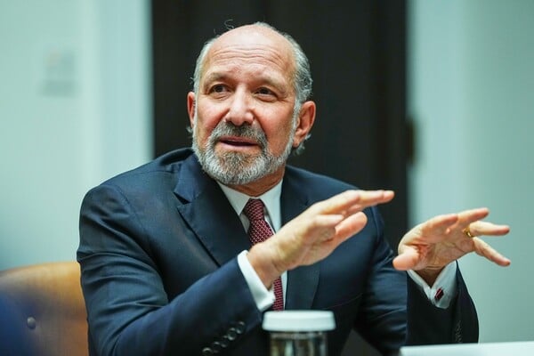 ΤΖΕΦΡΙ ΕΠΣΤΑΪΝ ΥΠΟΥΡΓΟΣ ΕΜΠΟΡΙΟΥ ΗΠΑ