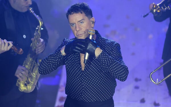 ΓΙΩΡΓΟΣ ΜΑΖΩΝΑΚΗΣ ΝΟΣΟΚΟΜΕΙΟ