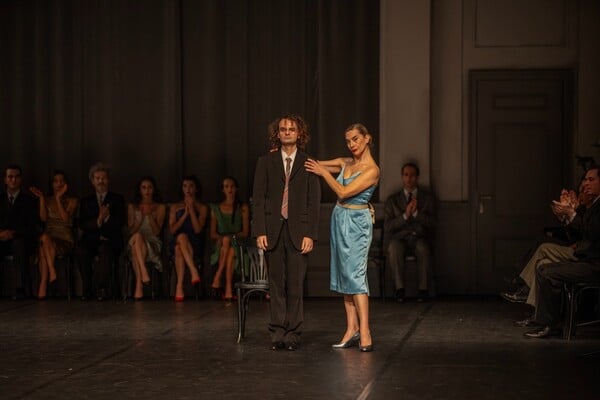 73 λεπτά με τη Βίκυ Βολιώτη