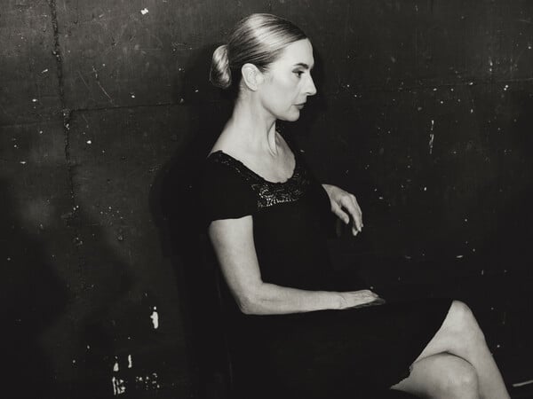 73 λεπτά με τη Βίκυ Βολιώτη