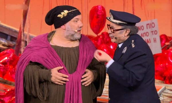 Γρηγόρης Αρναούτογλου: «Έχω αγχωθεί» - Εμφανίστηκε στο «Αλ Τσαντίρι Νιουζ» και ξέχασε τα λόγια του