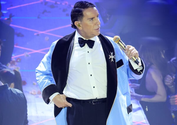 Γιώργος Μαζωνάκης: Νοσηλεύεται για τρίτη ημέρα o τραγουδιστής - Τι λένε οι γιατροί