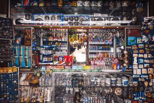 Τι φάση με τα αθηναϊκά περίπτερα;