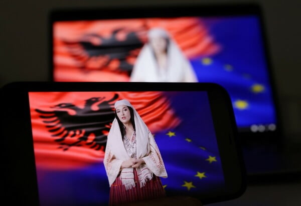 ΑΛΒΑΝΙΑ ΕΝΤΙ ΡΑΜΑ ΤΕΧΝΗΤΗ ΝΟΗΜΟΣΥΝΗ