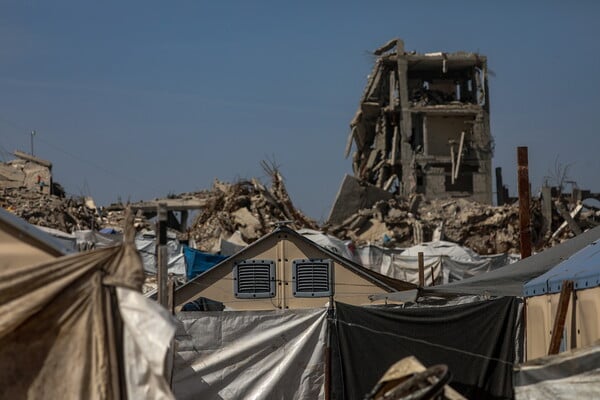 ΓΑΖΑ ΓΙΑΤΡΟΙ ΧΩΡΙΣ ΣΥΝΟΡΑ ΟΠΛΑ ΕΝΟΠΛΟΙ ΝΟΣΟΚΟΜΕΙΟ